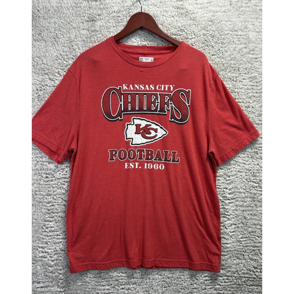 NFL Kansas City Chiefs Tshirt Men's L ‎ Red Football Logo